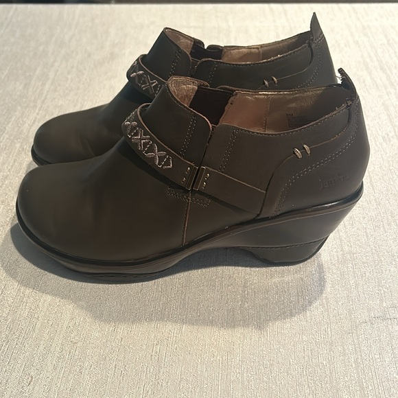 Jambu Wedge Brown Platform Comfort Clogs - Picture 3 of 7